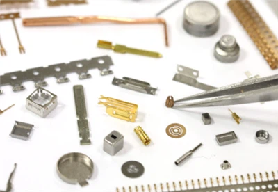 Miniature metalstempling